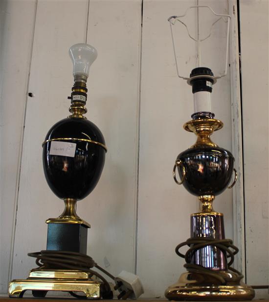 2 table lamps